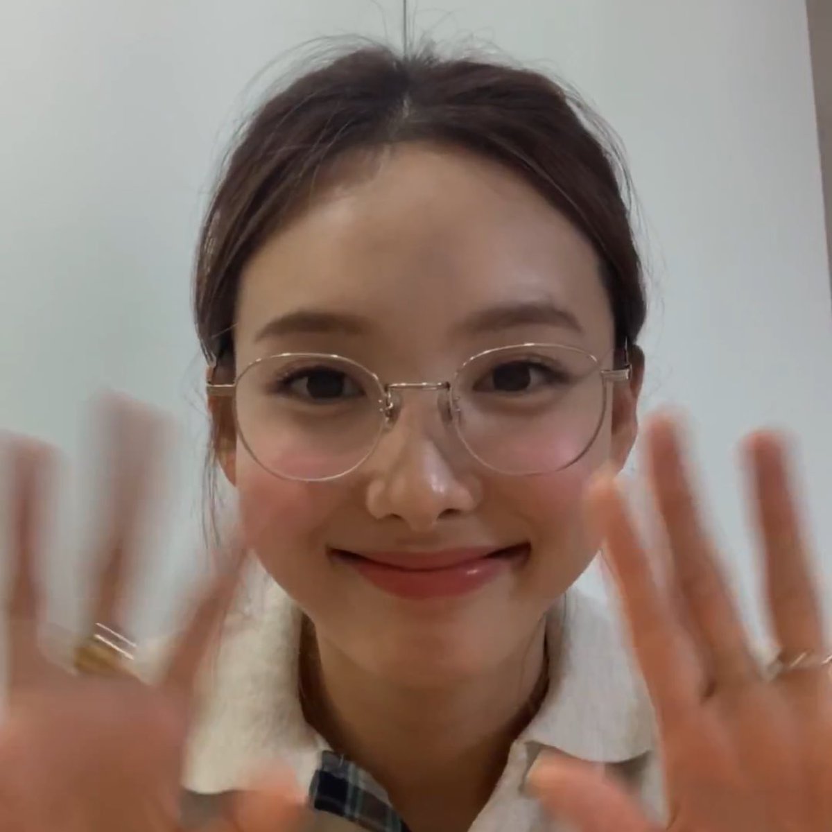 the neekies (nayeon's cheekies) — a necessary thread