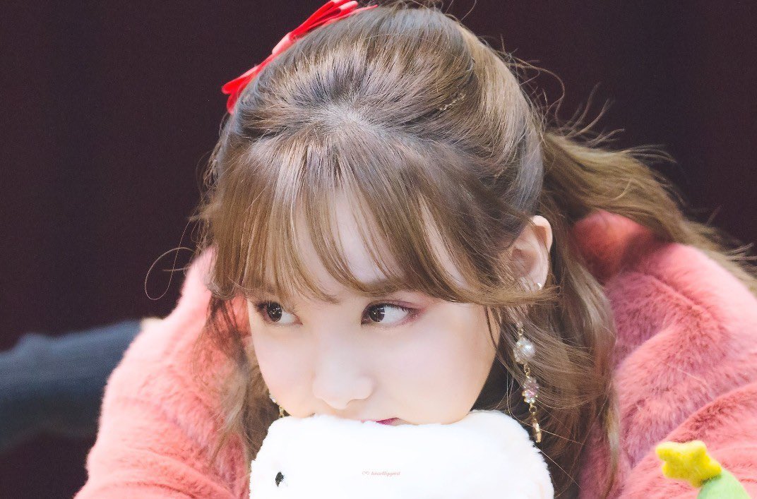 the neekies (nayeon's cheekies) — a necessary thread