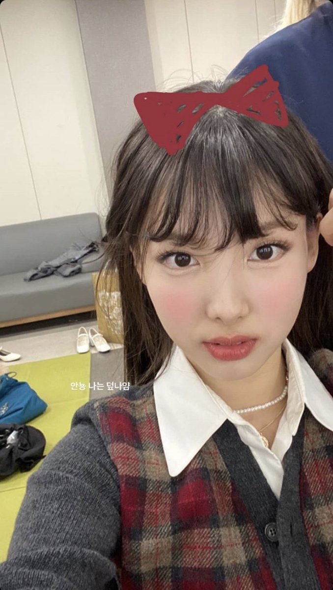 the neekies (nayeon's cheekies) — a necessary thread