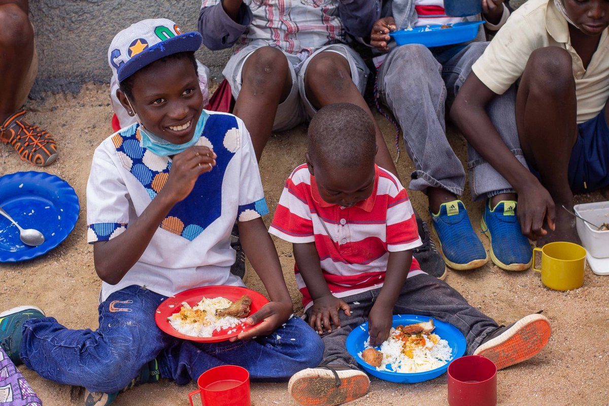 AndEpworth's tweet photo. More than 900 children and the elderly fed last Friday are sincerely appreciative of all the support received. Christmas time 2020, will certainly have fond memories. https://t.co/YxIMyclEf0