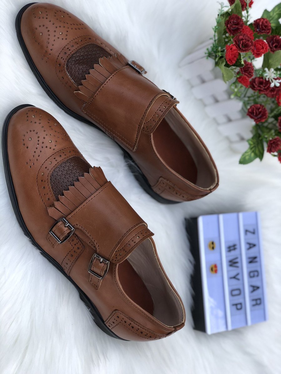 ZANGAR_NG's tweet photo. #MadeinNigeria by #Zangar to #Walkyourownpath β€οΈπ³π¬π
#MonkstrapMonday https://t.co/vTRpFq3IRj