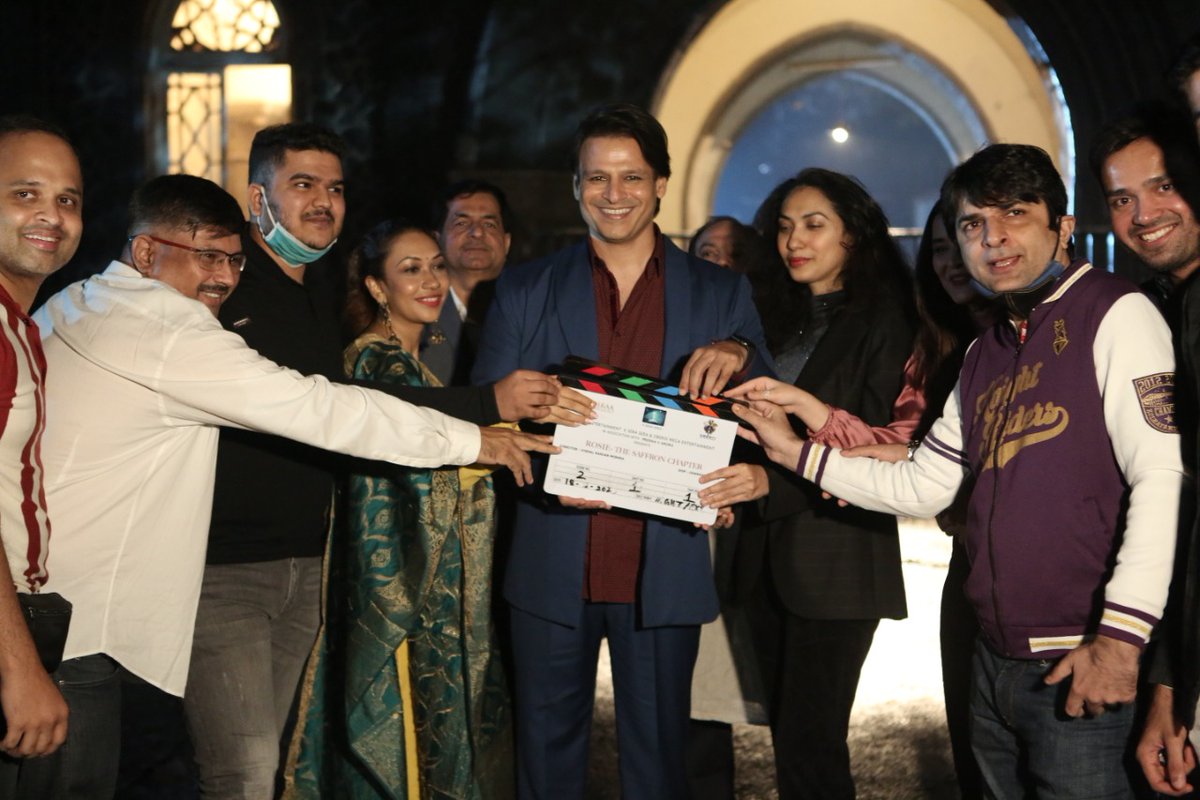 #Rosie : #VivekOberoi's first production. Shoot begins today!

Starring #VivekOberoi, #PalakTiwari (daughter of #ShwetaTiwari). Directed by #VishalRanjanMishra.

@vivekoberoi @palaktiwarii @RosieIsComing