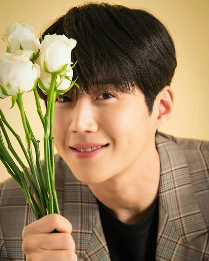 horavilovesss's tweet photo. My Seon Ho◡̈
#kimseonho #김선호 #2days1night #2d1n #kbsunicorn #startup #catchtheghost #waikiki #twocops #koreanactor #saltentertainment #seonhohada #paperdoll #dimpleprince #epitoneproject #teamjipyeong #jipyeong
#100daysmyprince #strongestdeliveryman #hallyustar #KSHnation https://t.co/piqJ1bCVue