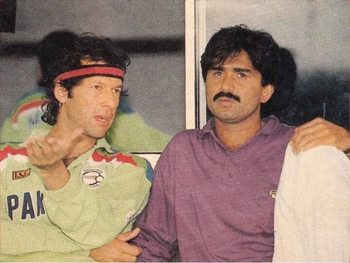 "خواہشیں کم ہوں تو آدمی خوش رہتا ہے."عمران خانJang, 1985