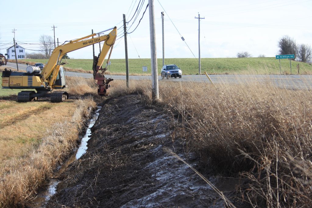 DitchDoctorLtd's tweet photo. Tidying up #twostage #agriculture #ditches using the #ditchdoctorattachment . The
#ditching #excavating #excavator #farming #ecofriendly #contractor #heavyequipment #excavatorattachment #ditchmaintenance #drainage #agriculturelife #ecofriendlyproducts #environmentallyfriendly https://t.co/dP1guupQfV