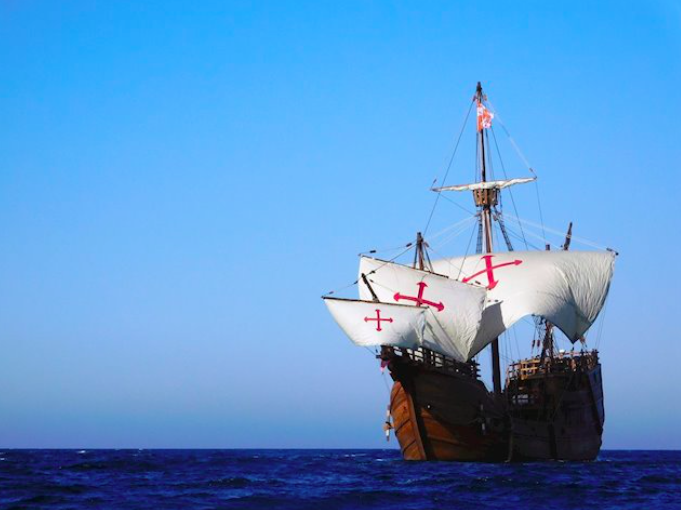 Armada_esp's tweet photo. ¡#FelizNavidad! 

#TalDíaComoHoy de 1492, en el primer viaje de Cristóbal Colón, se produjo la pérdida de la Nao #SantaMaría. 

Sus restos sirvieron para construir el Fuerte Navidad, primer asentamiento español en el Nuevo Mundo.

#SomosLaArmada ⚓️ 🇪🇸 https://t.co/wBsRdxYxKZ