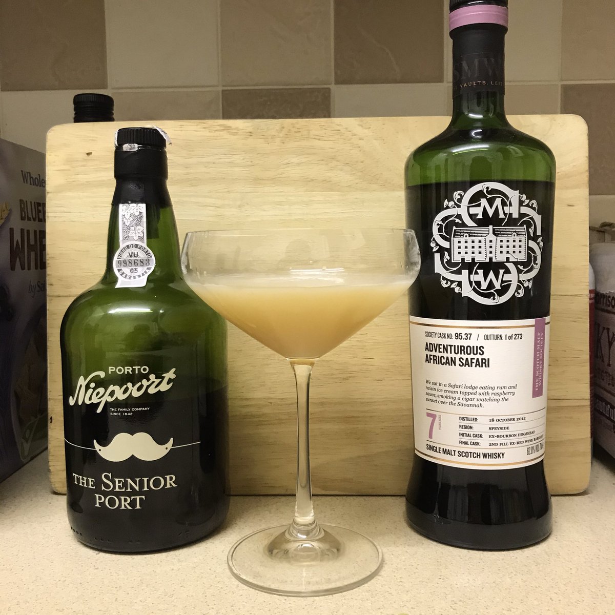 3 weeks into our advent calendar and we bring you another St Andrews Whisky Society take on a classic: The Sour!

This is a product of Nathan’s and is made in an unorthodox way as it’s vegan. Instead of egg white it uses aquafaba (the water from a chickpea can) to achieve froth!