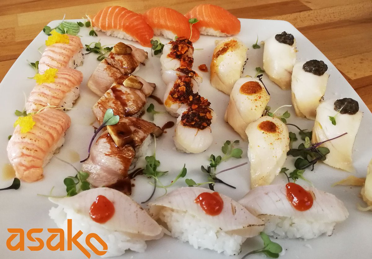 Disfruta de Asako en #teatinos 
Bandeja de nigiris.
#sushi #cocinafusion #SushiAdictos #sushiadomicilio #sushidelivery #gastronomia #NuevaNormalidad #findesemana #sugerencias #sushilovers #delivery #ToqueDeQueda #Asakofeelfood #servicioadomicilio