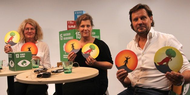 Focali_se's tweet photo. Are trees both heroes and victims in the #ClimateCrisis ? Watch the recording of our event during the @vetfest_gbg and read the panelists responses to the online-questions. In Swedish --> https://t.co/ELVKy3ZP58 @SIANIAgri @GMVcentrum @siwi_water @MadeleneOstwald #wingardhs https://t.co/9IH6x0u1Wq