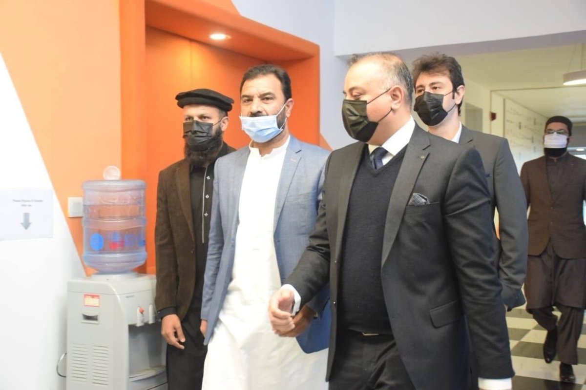 STITKPGovt's tweet image. Federal Minister for IT @SyedAminulHaque and Advisor to CM KP on ST&amp;amp;IT @ZiaBangashPTI visited NIC Peshawar startups like teleport, chingari, EDEnergy, Khawateen Rozgar and Motortech etc. They appreciated and guided them with their precious feedback.

#kpciu #DigitalKP