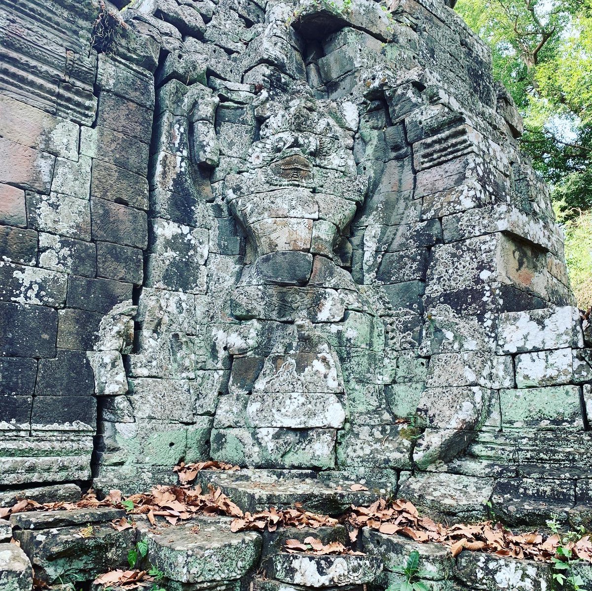 Banteay Kdei temple in Siem Reap. #VirtualTourswithSam #AmazingAngkor #sam_inspire #SamInspireAngkor #cambodia #siemreap #southeastasia #angkor #angkortemples #angkorwat #templesduringCovid19  #templesofcambodia #sam_family #tourswithSam #eventwithSam #teambuildingwithSam #Sam