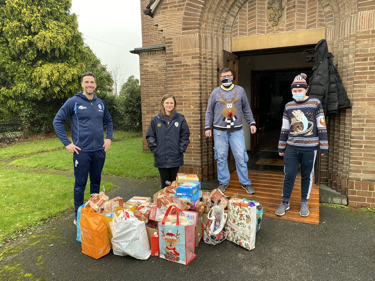 Today, Charlotte, Lauren, and @DerbyshireCCC Billy Godleman dropped off some food for the Food 4 Thought Alliance at Aspire Wrestling Alliance Thankyou to @IRCCUpdates Women’s Softball team and @scargill_school for donating some food along with us!