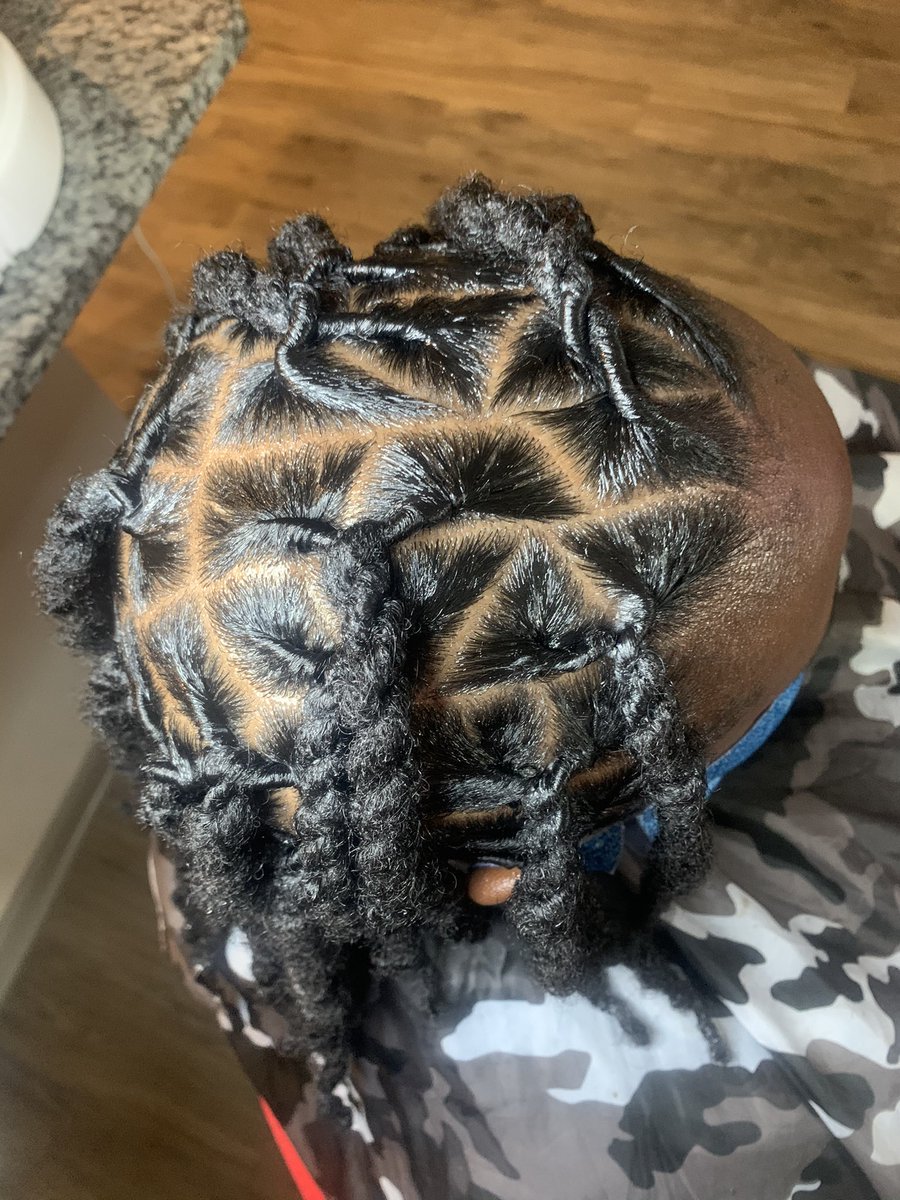 Nx2None_Locs's tweet photo. Nx2None Locs New Client Neisha came through and let me give the her full Nx2None service on her locs with 2-strand twist ๐๐๐พ Glad you were pleased with it. #Slayedbyjay #Nx2NoneLocs #womenwithlocs #loclivin #locstyles #explorepage #bookme https://t.co/qCMyyG84Dx