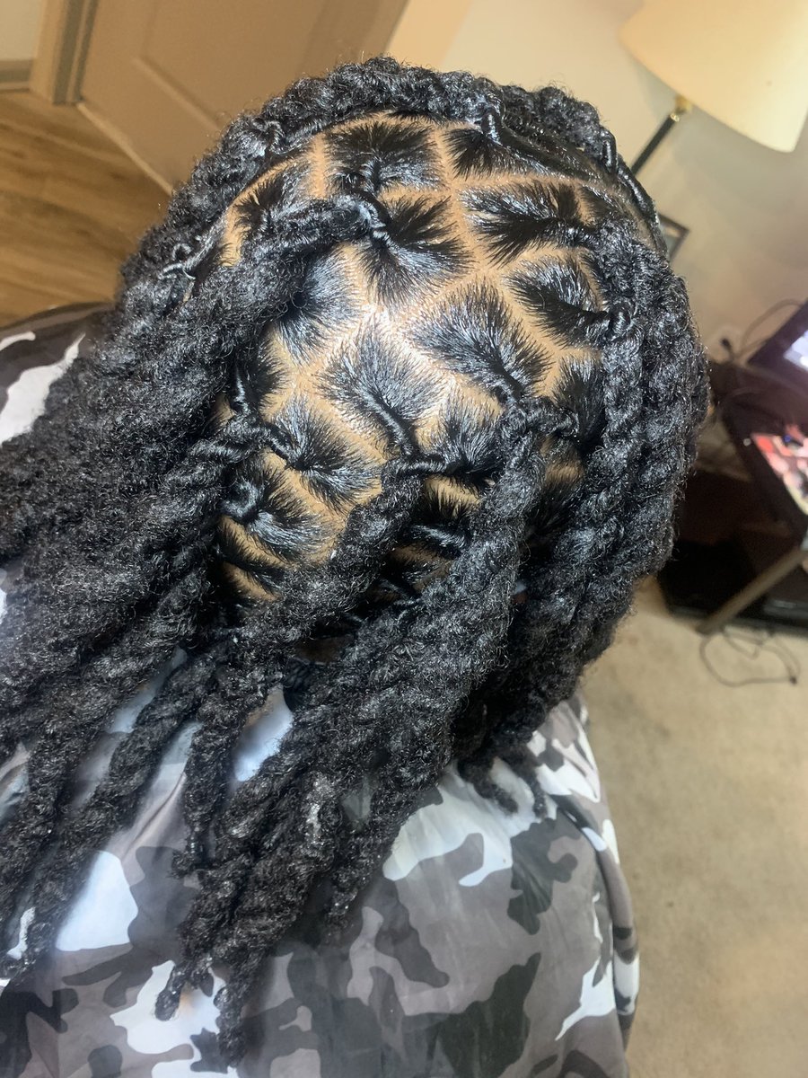 Nx2None_Locs's tweet photo. Nx2None Locs New Client Neisha came through and let me give the her full Nx2None service on her locs with 2-strand twist ๐๐๐พ Glad you were pleased with it. #Slayedbyjay #Nx2NoneLocs #womenwithlocs #loclivin #locstyles #explorepage #bookme https://t.co/qCMyyG84Dx