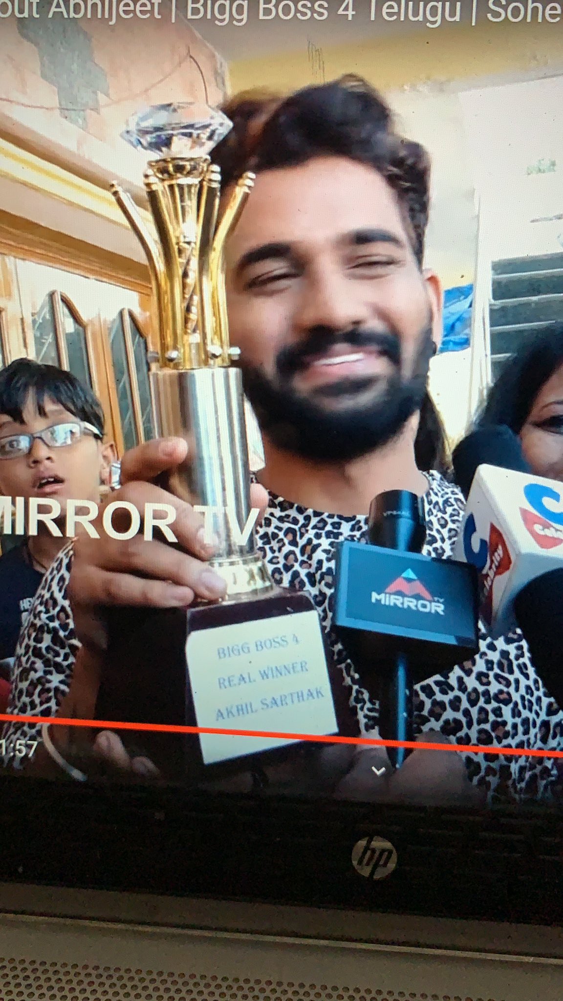 EpwtfsKVEAImkz_?format=jpg&name=large