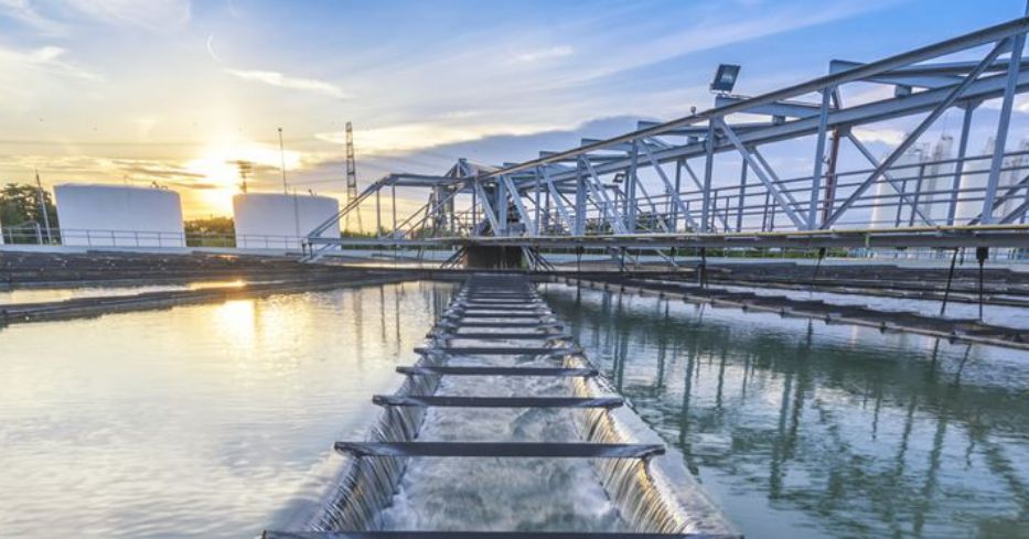 The methane gas produced during #wastewatertreatment is often used to generate heat and electricity. With QED Geotech #gasanalysers, this process is made easier and more optimised. bit.ly/35ldP4S