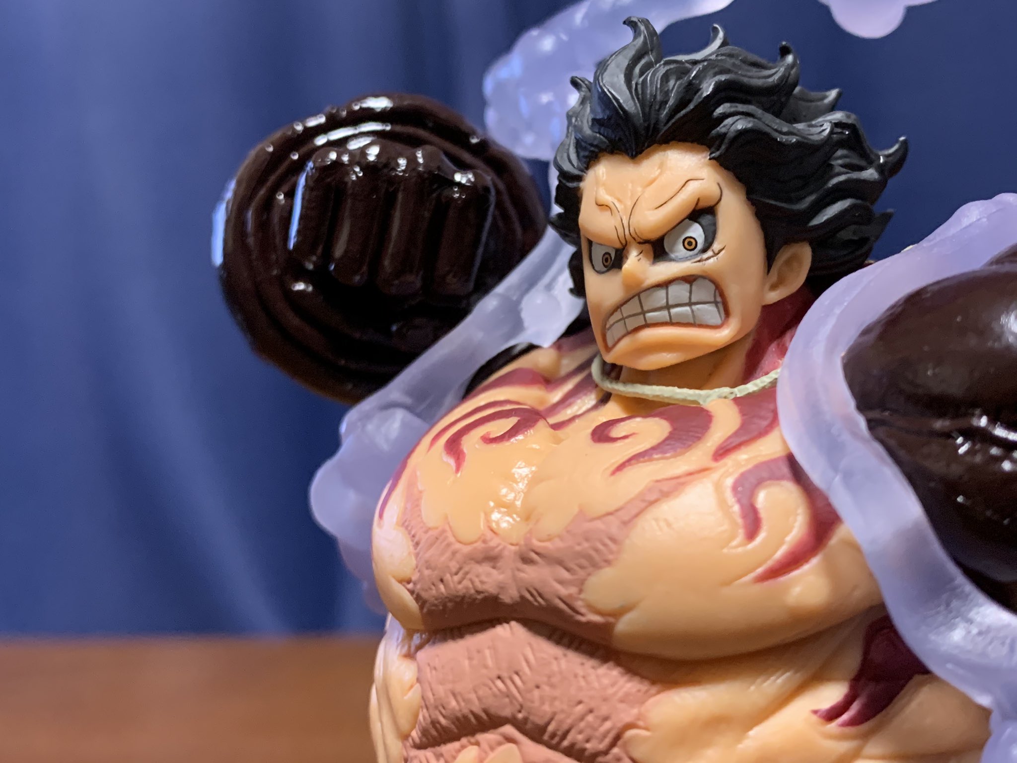 Kei One Piece垢 久々のフィギュア Koa ギア4 バウンドマン ルフィ開封 フィギュアシリーズで特に大好きなkoa ワノ国衣装のルフィ クオリティ高くてカッコいいし最高 宙に浮いてるのが良いね ドレスローザとホールケーキアイランド編