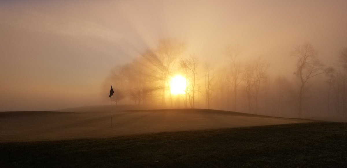 hvccturf's tweet photo. Not a bad sunrise on this first day of winter. https://t.co/P6n5XhrdTE
