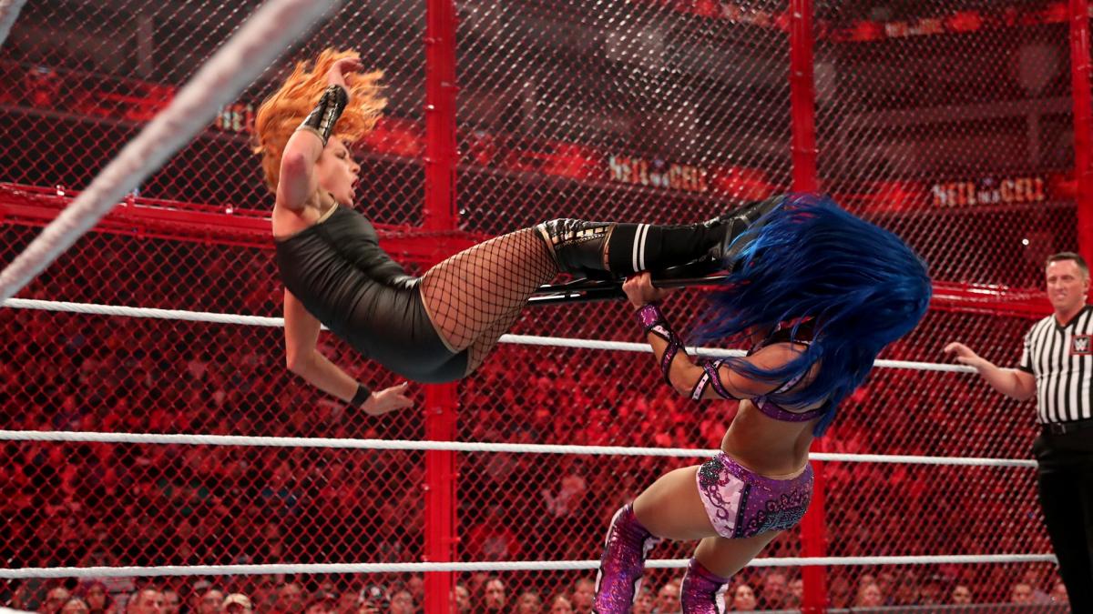 4 - Sasha Banks vs Becky Lynch [Hell In A Cell] [06/10/2019]3/4