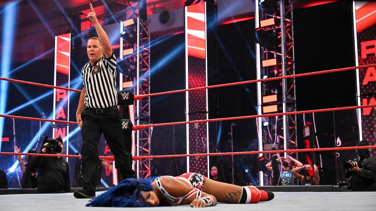 30 - Sasha Banks vs Asuka [Raw] [27/07/2020]3/4