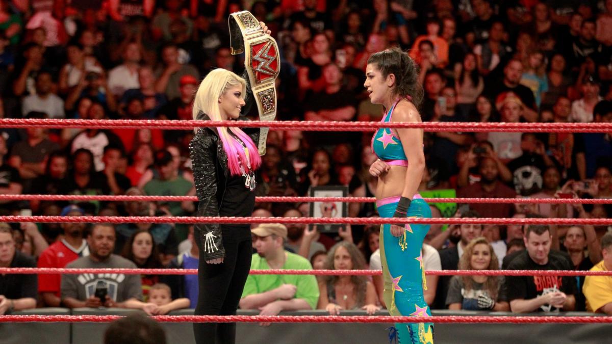 28 - Sasha Banks vs Bayley [Raw] [24/07/2017]3/4