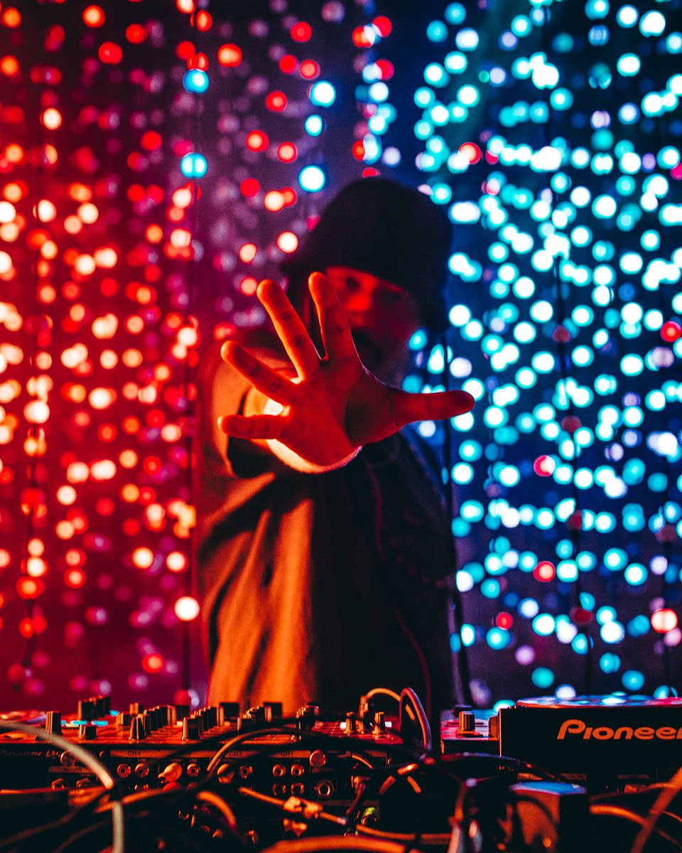 "...it was Moodymann who really lifted the crowd into the stratosphere, playing a soulful two-hour set that spanned soul, funk, house, gospel and techno" - <a href="/billboard/">billboard</a>