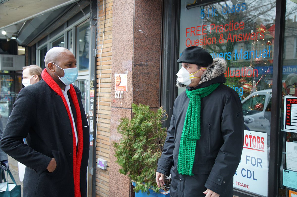 QnsBPRichards's tweet photo. Small businesses across #Queens are doing their best to hang on, and we must spare no effort to help them survive. 

Thanks to @NYC_SBS Commissioner @JonDoris1, @Costa4NY and all those who came to #Astoria today to hear directly from small business owners who need help now. https://t.co/8UqRCLBts6