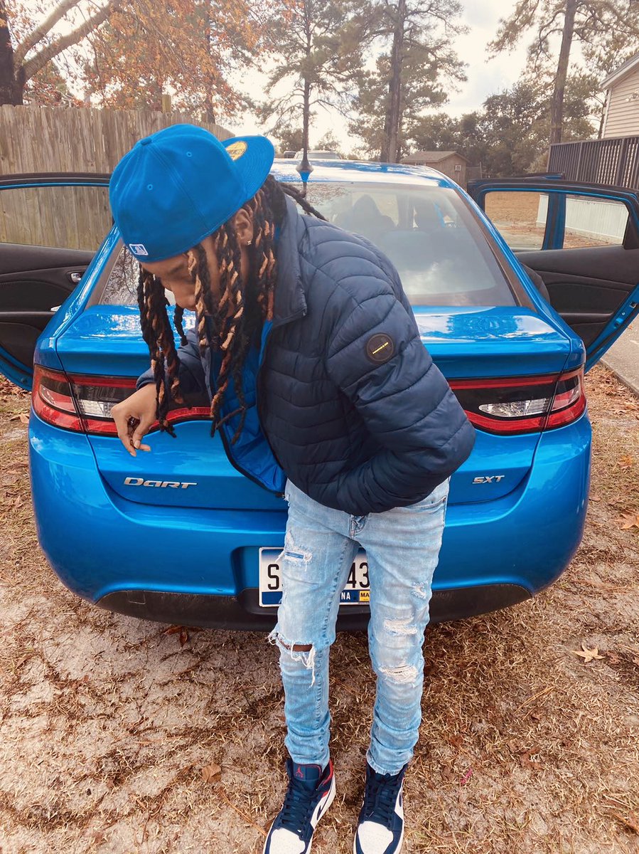 LitOnek's tweet image. 