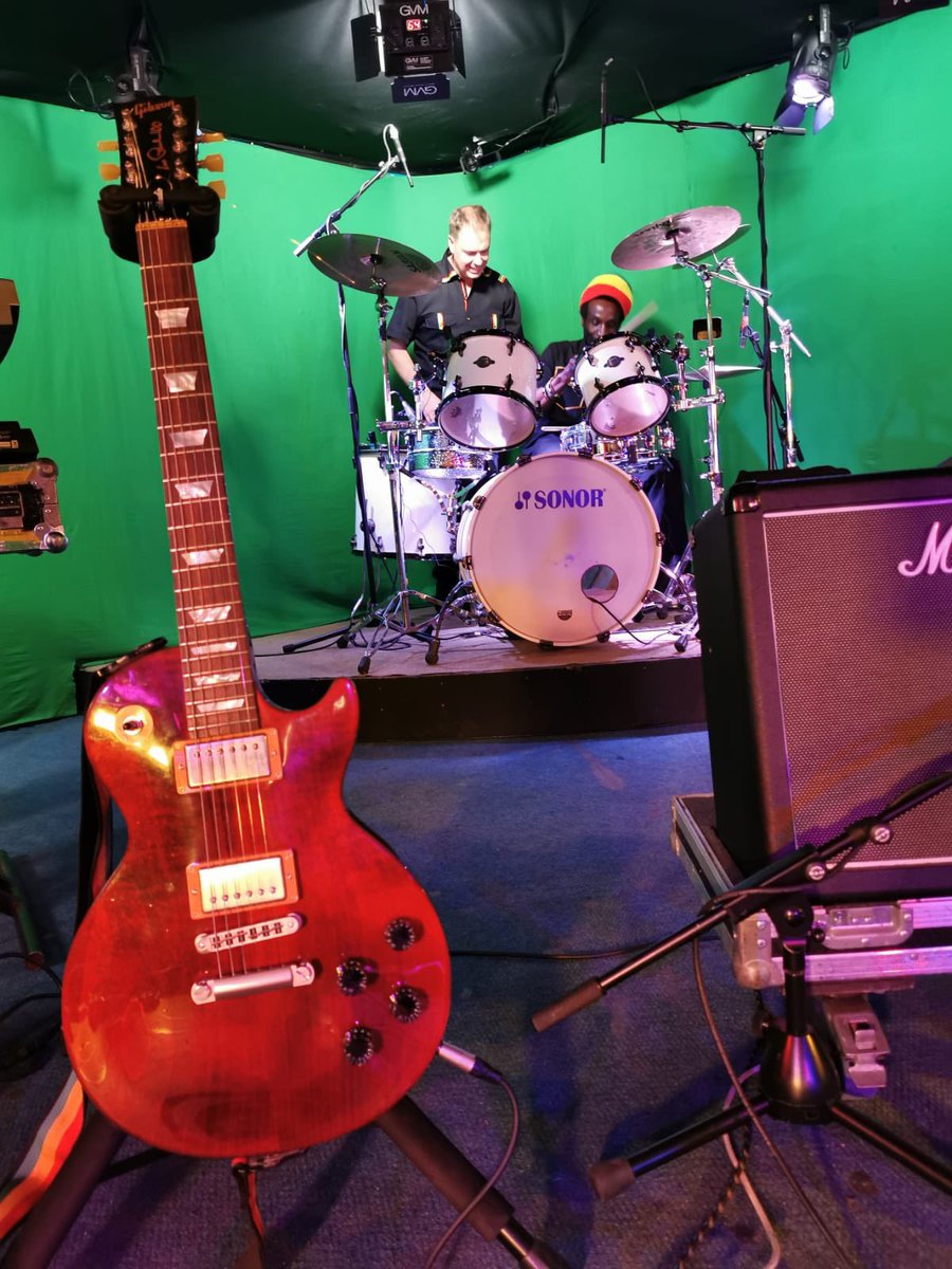 𝟮𝟱𝘁𝗵 𝗗𝗲𝗰𝗲𝗺𝗯𝗲𝗿

Calvin Francis 6pm - 7pm
Legend Live 7pm - 9pm
DJ Matt 9pm - 10pm

<a href="/LegendLiveUK/">Legend Live UK</a> right here on Christmas Day: fb.me/e/1cfPexlRo 🇯🇲🎄

<a href="/Calvin_Francis/">Calvin Francis</a> #djmattmartin #OneLove <a href="/misoulradio/">Mi-Soul</a>