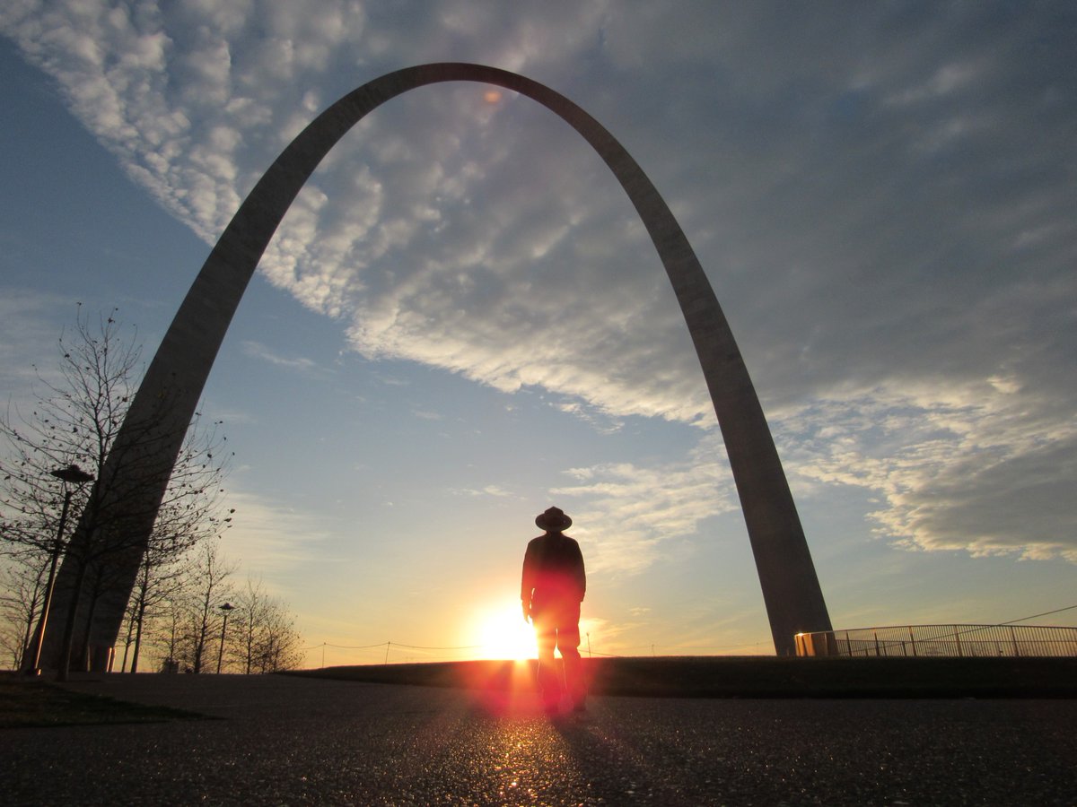 GatewayArchNPS's tweet photo. Many people find moments of peace in National Parks. Have you? Please share your stories of times you escaped to a park to find peace or enjoyed a happy moment. Which park helped you find that moment? #2020TimeOut #PeaceinParks #FindingPeace
#FindYourPark #downtownstl #nps https://t.co/uwxbelxZ51