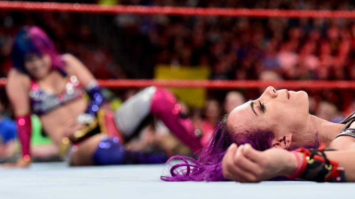 13 - Sasha Banks vs Asuka [Raw] [29/01/2018]