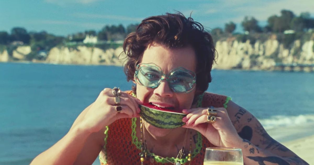 beautifulcelebz's tweet photo. RT for "Watermelon Sugar" by Harry Styles
LIKE for "positions" by Ariana Grande https://t.co/rB8DRhMiva