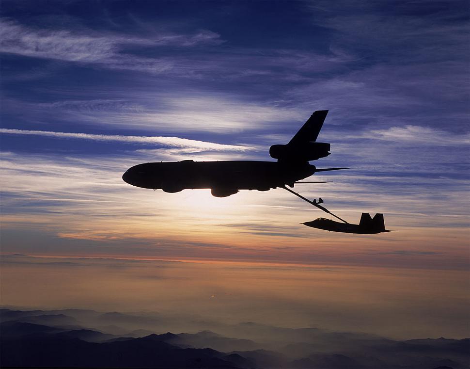 CoronetEast's tweet photo. Two F-22s that were enroute from Hickam #PHIK to Langley diverted to Travis AFB #KSUU as #JEST45 flight, December 17 2020. Comms with Oakland center #ZOA, NorCal approach and Travis tower: https://t.co/RDPA3wrcWf
π·U.S. Air Force photo by Judson Brohmer. https://t.co/5rYztjh5Ng