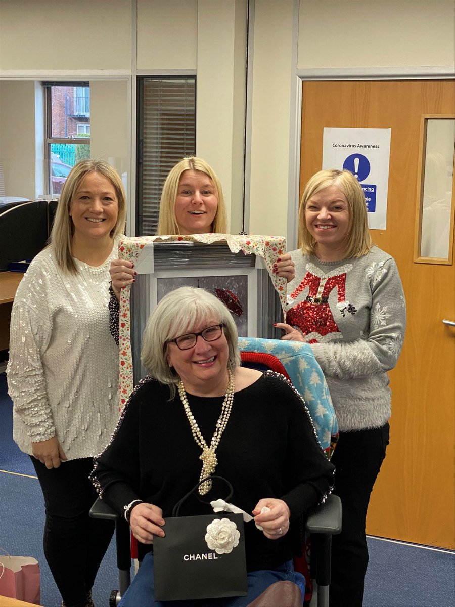 dekkowindows's tweet image. Today we&apos;re saying a sad goodbye to Lorraine, our Office and Admin Manager as she heads off to enjoy retired life! Thank you for your many years of service, the whole of the Dekko team are sending lots of love and well wishes for a happy retirement 😊