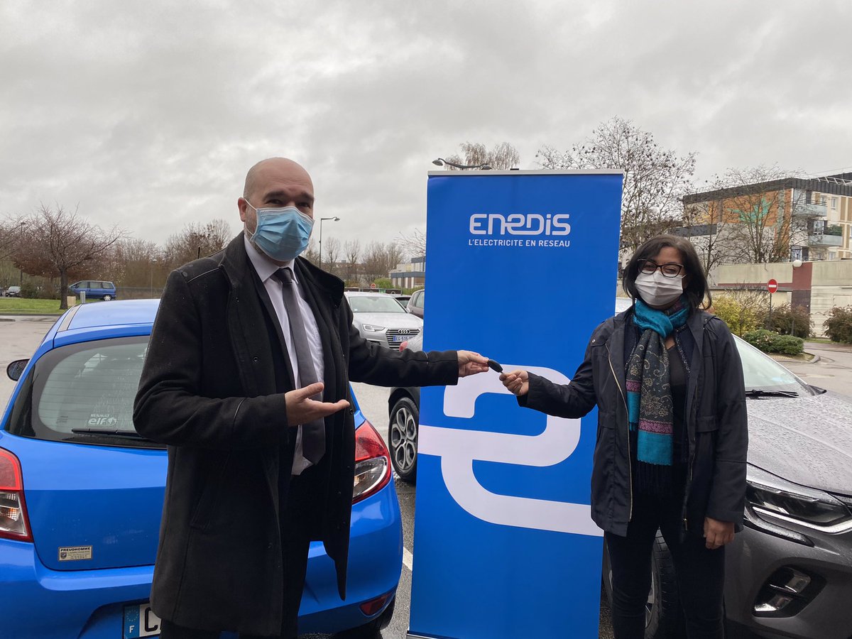 EurePimms's tweet photo. [Responsabilité Societale] nous remercions chaleureusement @enedis_normand pour son don d’un véhicule au @EurePimms Engagement @enedis sur le champ de la #solidarite https://t.co/vrE1ieGjnq