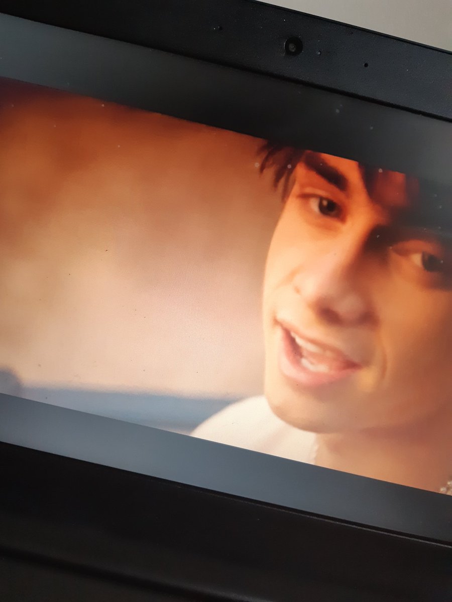 chevbesson_ig's tweet image. I don't know what about you but it's the ✨the way that I'm with you✨ for me 😌 #SlowDownParty #SlowDownVideoParty #WHYDONTWE