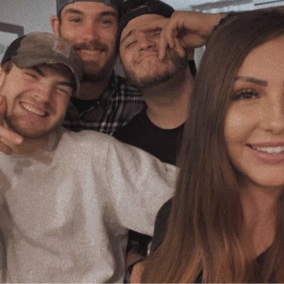 zachvarga's tweet photo. #NewProfilePic https://t.co/kkZ9Ai91rB