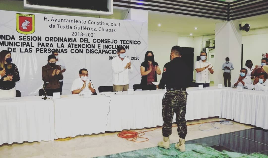 IcatechOficial's tweet photo. ICATECH CLAUSURA CURSO DE LENGUA DE SEÑAS MEXICANA
EN EL AYUNTAMIENTO DE TUXTLA GUTIÉRREZ

https://t.co/8C2qj8LipK

#ICATECHChiapas https://t.co/qckt45qodv