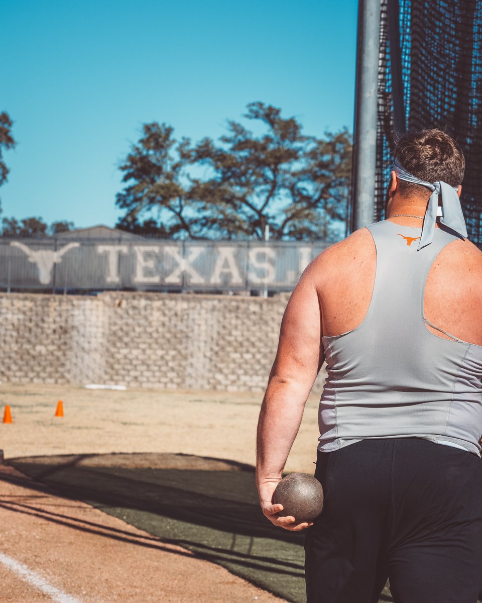 Bringing the Texas Fight to the Corky Classic tomorrow.

#FamilyOnAMission | #HookEm 🤘