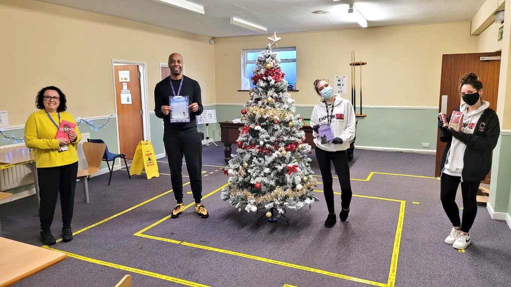 GoPlaySandwell's tweet photo. We have taken over 800 resources to our community partners to share the magic of play and reading this festive period! 

Also including @Brasshouse_NSDT @juliemckirdy @MotherShipProj Brushstrokes, @sandwellct @BearwoodHub @BearwoodAction

#PossibilitiesOfPlay #PlayPartners https://t.co/NvWqcxwlly