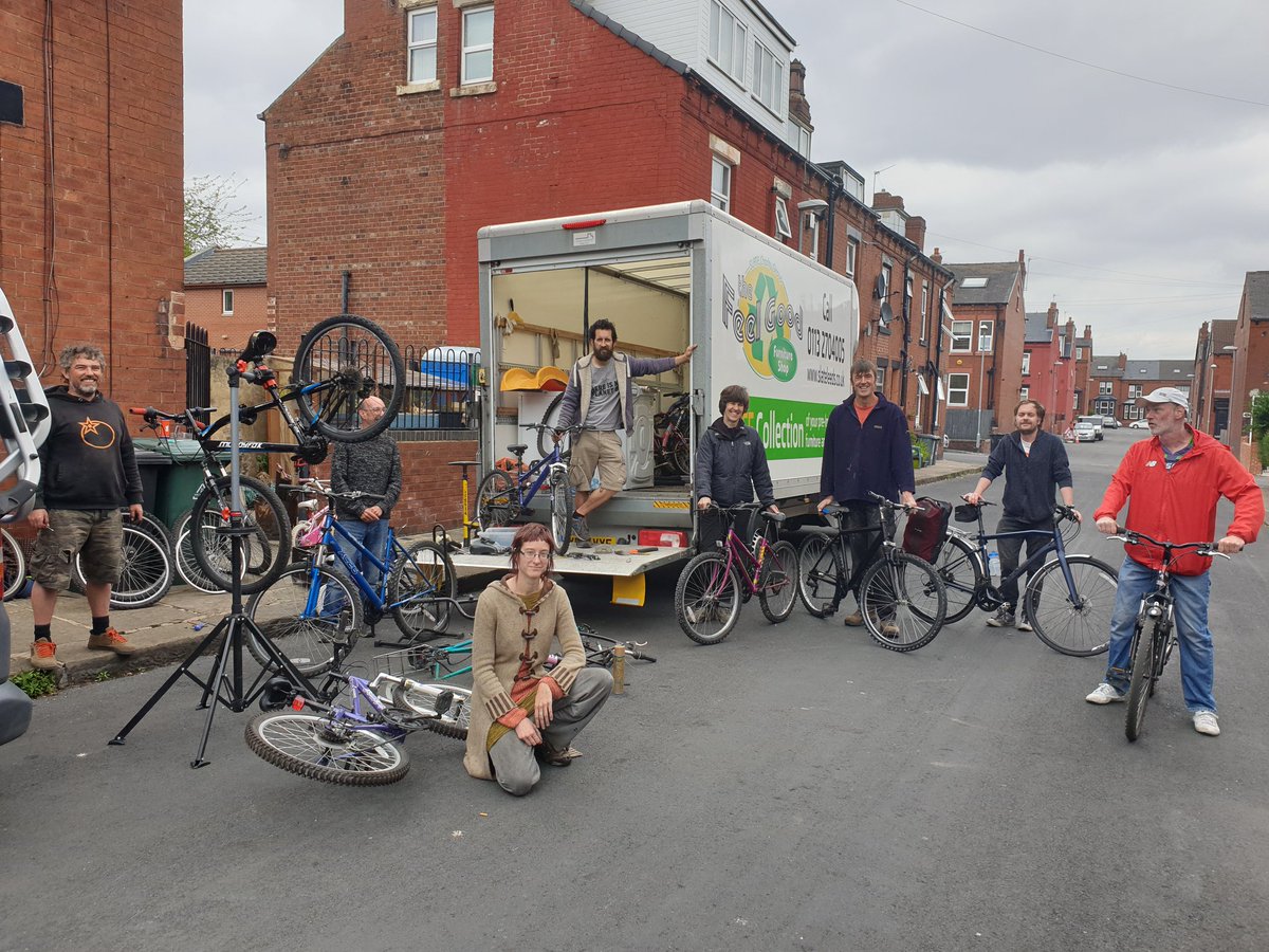 edleeds's tweet image. From January 2021, we&apos;re looking to take our Big Bike Fix project #Leeds-wide. Have you got old bikes you don&apos;t need? Could you help us gather bikes in, or help fix them up, or perhaps even run a community fixing scheme? Full info at: facebook.com/events/1298748…. Many thanks all.