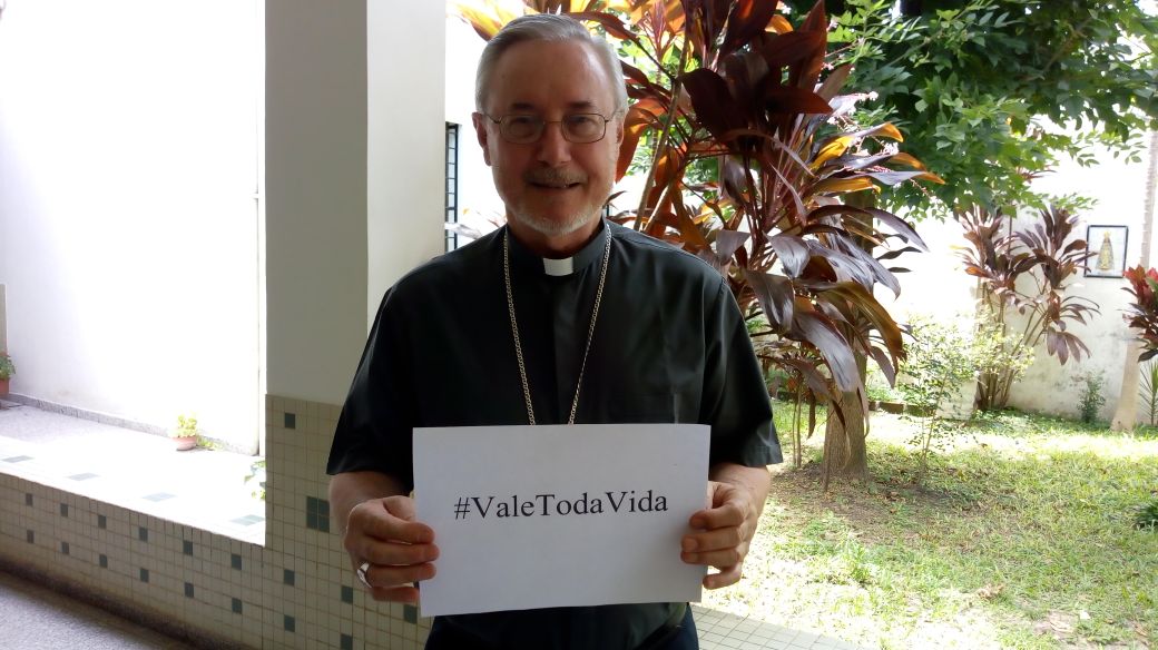 “A nuestros senadores les digo que se jueguen por la vida, no por la muerte. Y que no maten a uno para salvar a otros”, dijo monseñor Andrés Stanovnik en diálogo con La Dos. “
'La Iglesia hoy y siempre defendió la vida…”
#ValeTodaVida
#SalvemosLas2Vidas