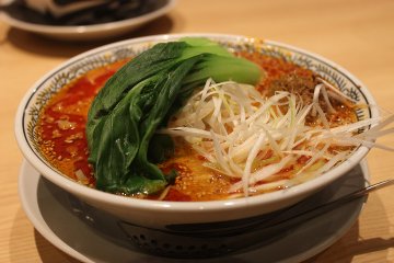 沖縄市 丸源ラーメン美里店へ 冬季限定のコク深まろやかな 白ごま坦々麺 をいただきます Re麺bar