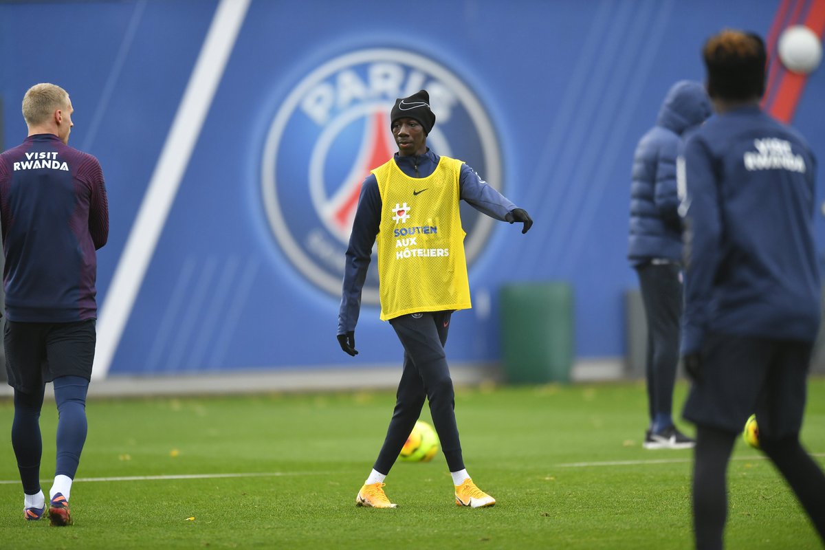 Le secteur de l’hôtellerie est fortement impacté depuis le début de cette pandémie. Le Paris Saint-Germain et son partenaire @ALL tiennent donc à apporter leur plus grand soutien à tous les hôteliers. 
Unis, nous sommes plus forts.
#SoutienAuxHoteliers #WeSupportHotels