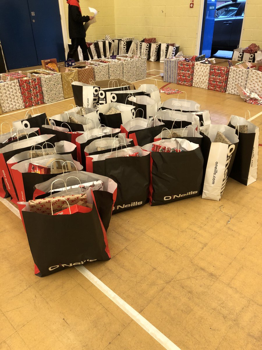 Big thank you to <a href="/ONeills1918/">O'Neills</a> who kindly donated bags so that we are able to deliver food, essentials and toys tomorrow. <a href="/Saints1890/">St.Helens R.F.C.</a> #saintsandproud