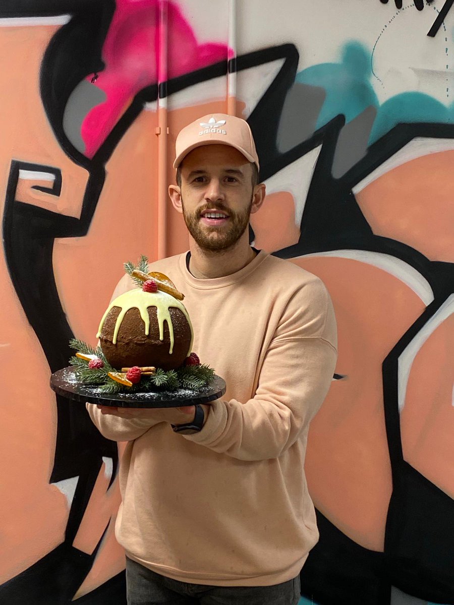 TandridgeIndpt's tweet photo. To be in with a chance of winning this fabulous Christmas Pudding Cake, made by Pleesecakes, all you need to do is like and share this post. It couldn't be easier! 
The closing date is TOMORROW at 6pm.

#CaterhamIndependent
#Pleesecakes https://t.co/H8SQPVSeTF