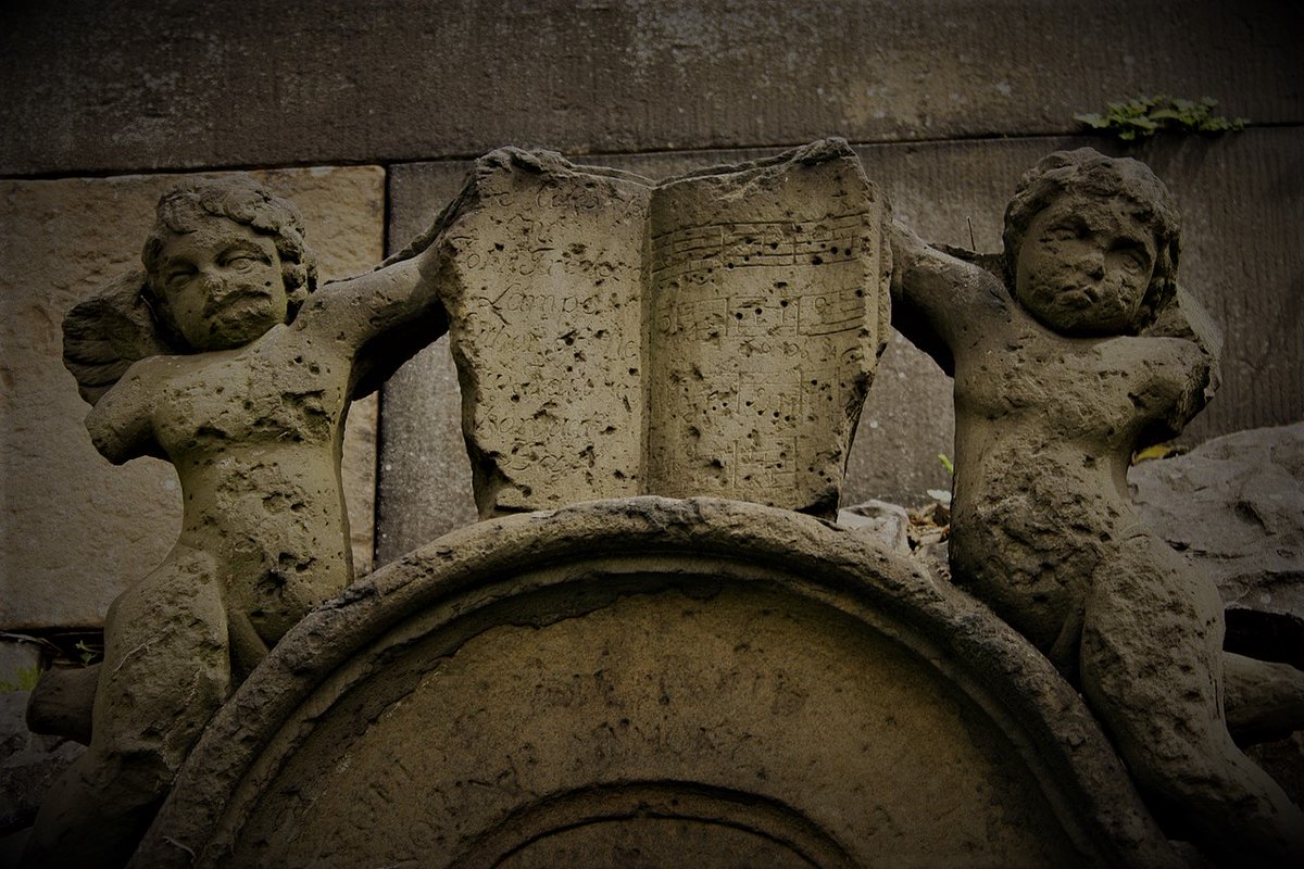Visit CanonGREAT (@visitcanongreat) on Twitter photo Canongate has a very long story - back to pre-history in fact! Ancient buildings, hidden gardens and...in the heart of the town...an atmospheric kirkyard. Read about who's who in this great interactive <a href="/EdinburghWH/">Edinburgh World Heritage</a> #visitcanongate #staylocalstaysafe
ewh.org.uk/maps/canongate⦠Canongate has a very long story - back to pre-history in fact! Ancient buildings, hidden gardens and...in the heart of the town...an atmospheric kirkyard. Read about who's who in this great interactive <a href="/EdinburghWH/">Edinburgh World Heritage</a> #visitcanongate #staylocalstaysafe
ewh.org.uk/maps/canongateā¦