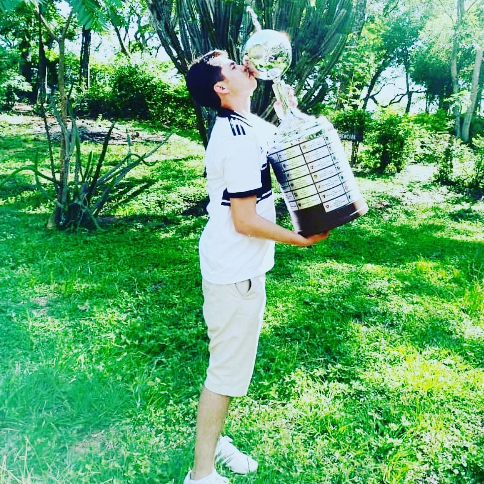 vfedesilva's tweet photo. #NuevaFotoDePerfil https://t.co/737Buuh5tk