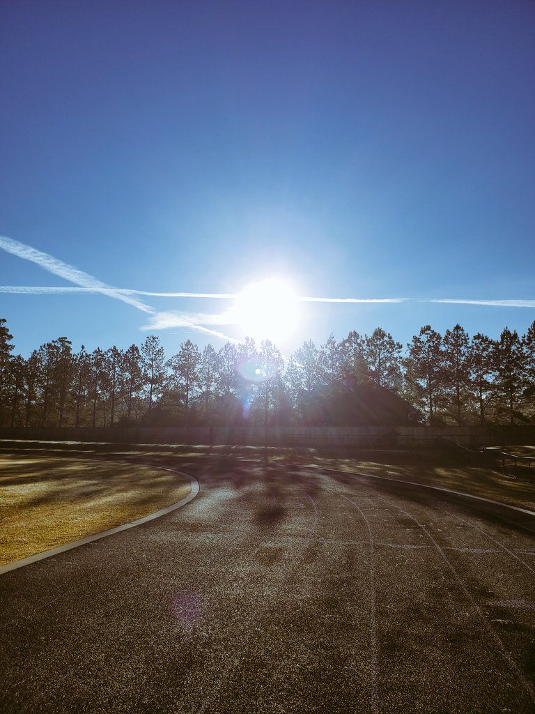 WLPFProject's tweet image. What a beautiful morning to put in some work in preparation for this coming Track Season! Never lose an opportunity to get better! If you're not workin, just know, someone else is. #WithoutLimits