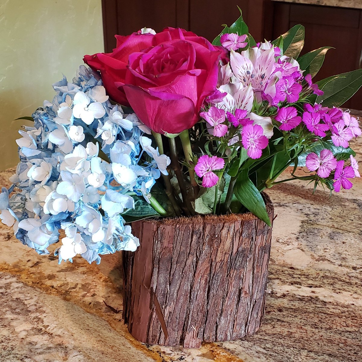 Khanniseur on Twitter "Flower Monday exposes a recycled and reimagined